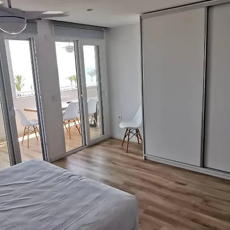Lujoso Apartamento En Primera Linea De Playa Alicante Exterior photo