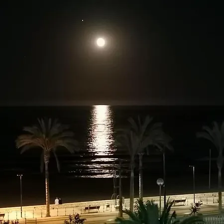 Lujoso Apartamento En Primera Linea De Playa Alicante Exterior photo